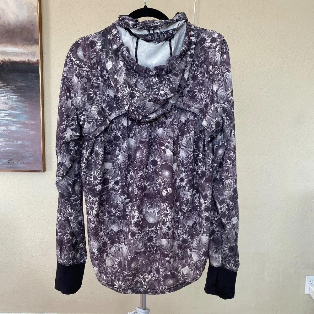 Lululemon Bring Back The Track Jacket floral size 8